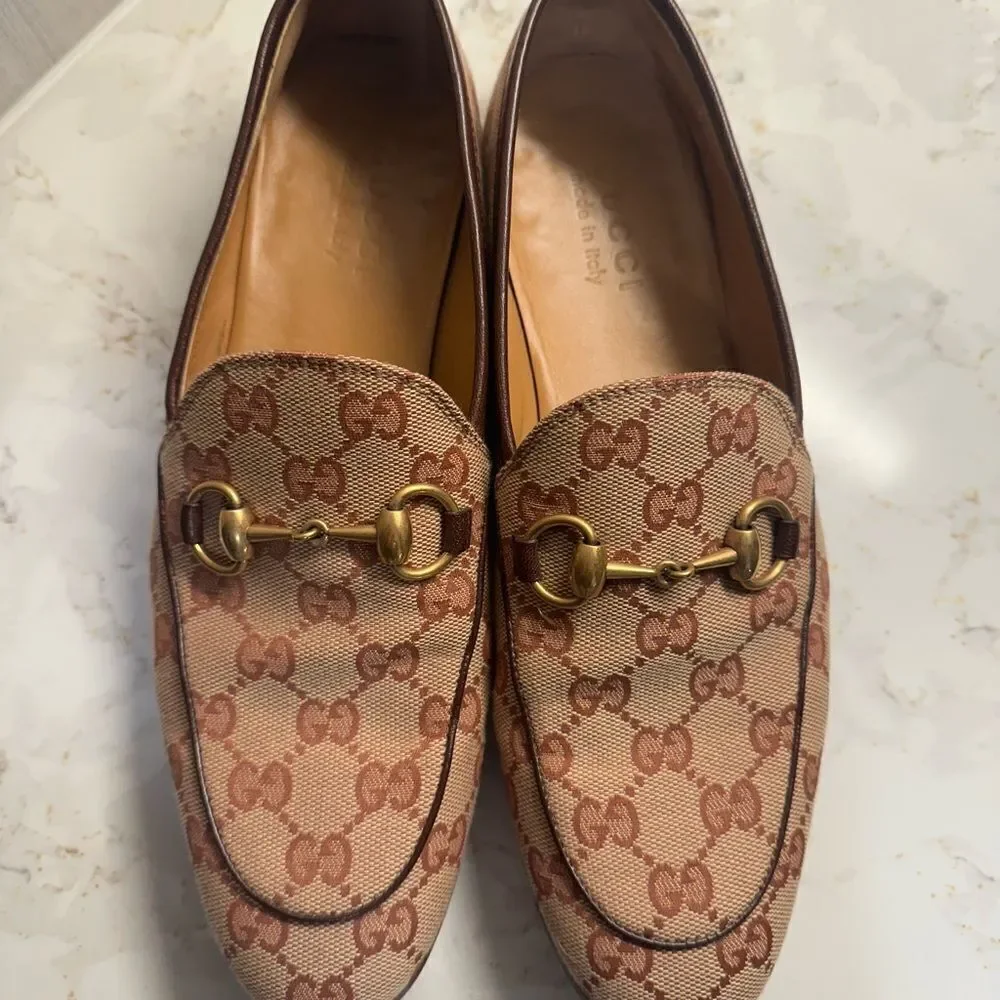 Gucci Jordaan Horsebit Flat Loafer Size 6 GG Monogram Canvas Beige Rust